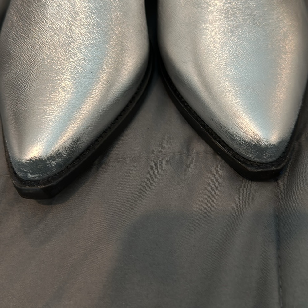 Isabel Marant gorgeous Brand New Never Worn silver distressed leather - Picture 5 of 6